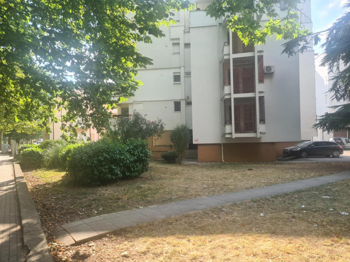 City Mid Mostar Apartment エクステリア 写真